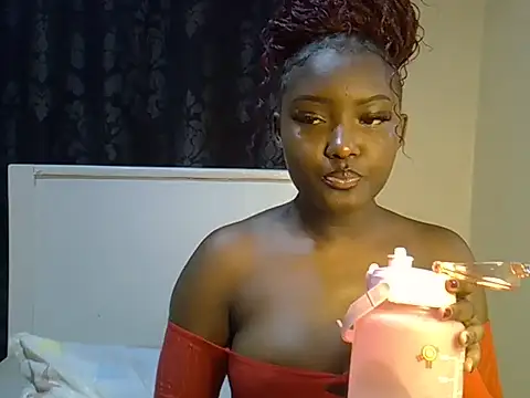 Ebonybarbieeee online show from July 6, 4:31 pm