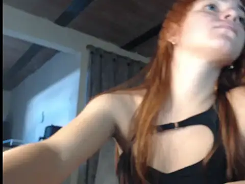 estrella-cutte online show from June 28, 4:02 pm