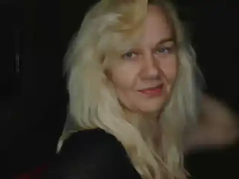 Ravelynni online show from July 25, 2:24 pm