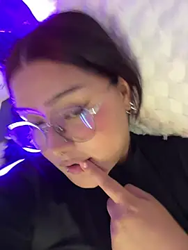Sweet Cherry  1 online show from July 10, 1:50 am