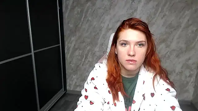 Reginasmilee online show from January 18, 2:08 am