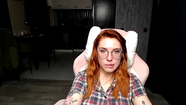 Reginasmilee online show from December 5, 1:49 am