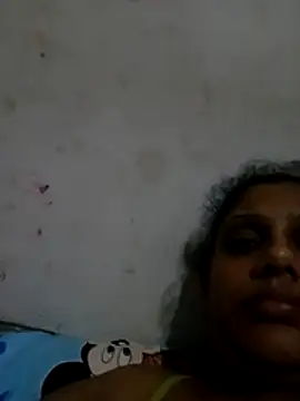 wildtulip0 online show from June 23, 6:17 pm