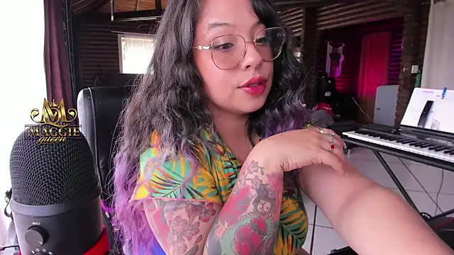 Purplemaggie queen online show from July 8, 8:44 pm