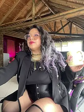 Purplemaggie queen online show from July 25, 7:43 pm