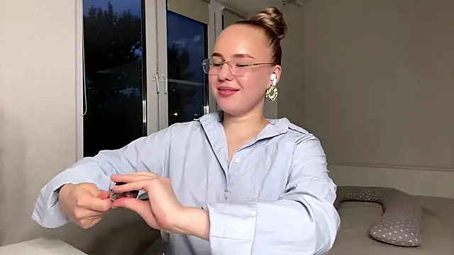AmeliaOakheart online show from June 27, 6:58 pm