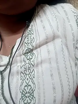 devisexy1 online show from June 27, 6:58 am