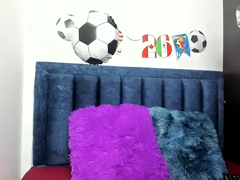 esmeralda-hot69 online show from June 27, 1:29 am
