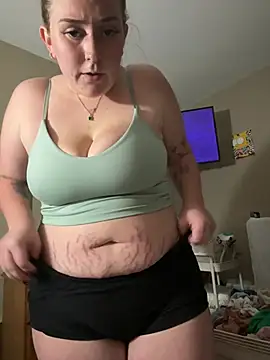 kpaige6743 online show from July 25, 4:52 am