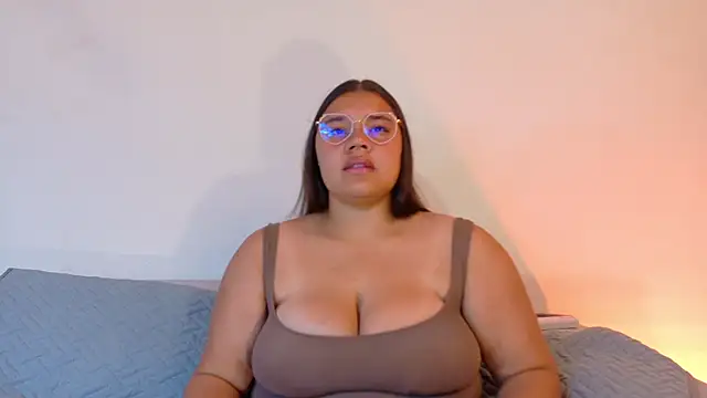Layla-Hott online show from June 30, 12:37 pm