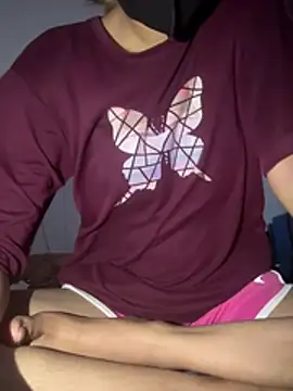 Sexy-deshigirls online show from July 4, 8:27 pm