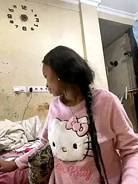 OnikaSmith online show from December 18, 10:47 pm