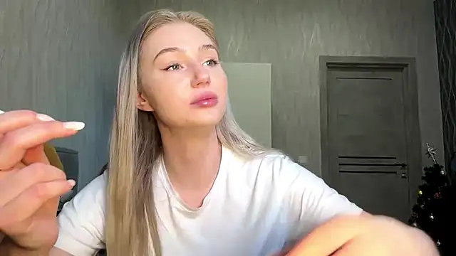 ValerieTupy online show from July 9, 1:13 pm