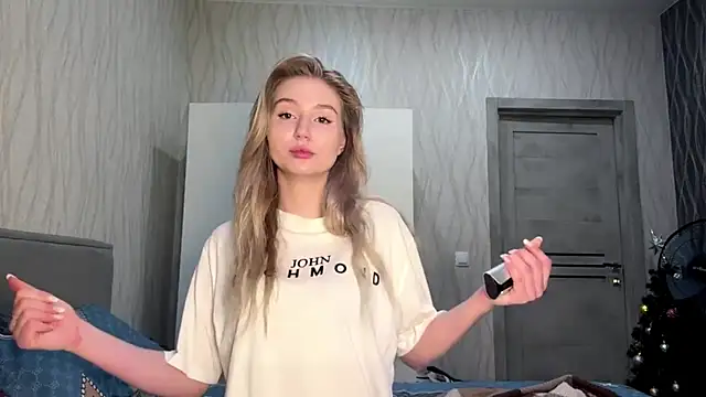 ValerieTupy online show from July 4, 5:42 pm