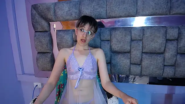 Skylar Miller  online show from July 3, 4:51 am