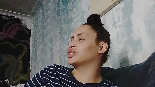 imisamoore69 online show from November 2, 4:43 pm