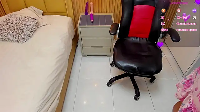 JULIETACARSON online show from July 3, 7:42 pm