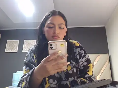 sarajohs online show from July 4, 4:25 pm