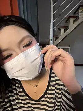 Xtryi02 online show from July 30, 2:51 pm