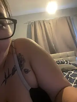 lilygwen05x online show from July 14, 7:46 am