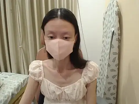 Lil-Cherry online show from July 14, 1:49 pm