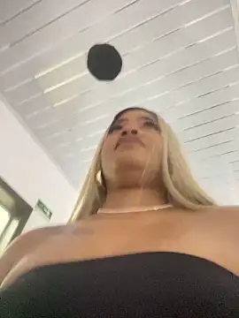 riri brunnete online show from April 1, 4:02 am