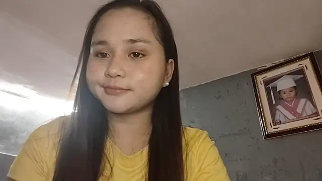 LuciArvay online show from July 27, 6:32 am
