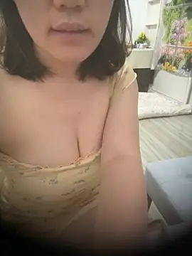 Serena-baby99 online show from August 3, 5:51 pm