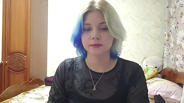 VelouraXo online show from August 2, 6:11 pm