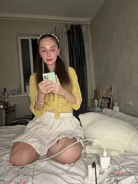 Shy Little Mia online show from August 7, 6:37 pm