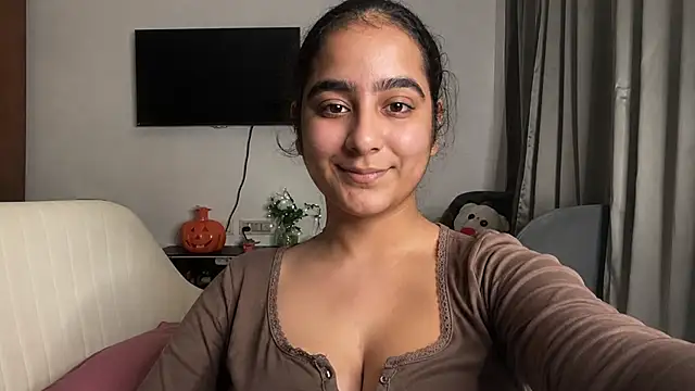 Gurpreet587 online show from August 6, 10:33 am