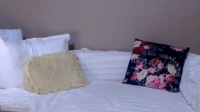 redizabel online show from April 22, 3:42 pm