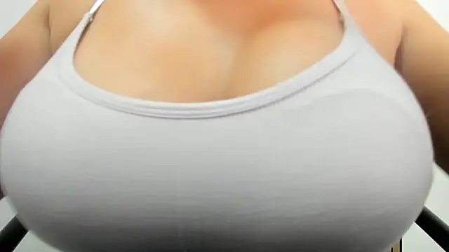 Emilia Betancourt0923 online show from August 8, 2:58 pm