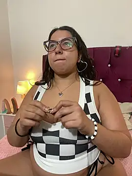 shara  online show from April 7, 1:07 am