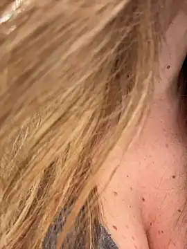 sexylenia online show from March 19, 5:50 pm