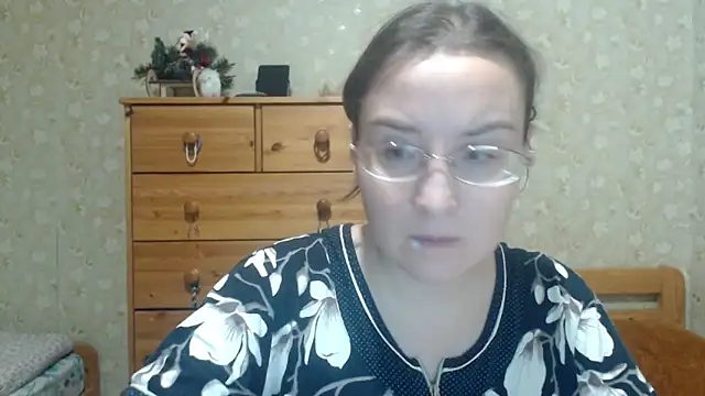 Smart Rose online show from February 4, 7:28 pm