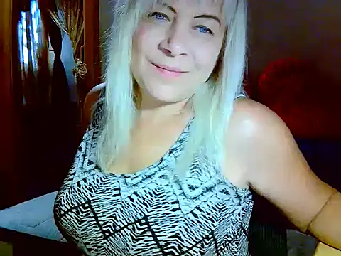 Snapshot of AgoniA7 chatting on September 13, 4:09 am AgoniA7 online show from September 13, 4:09 am