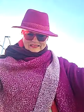 MucMilf59 online show from November 5, 9:25 am