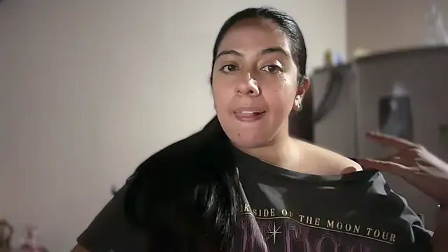 coraline latin online show from November 15, 1:39 am