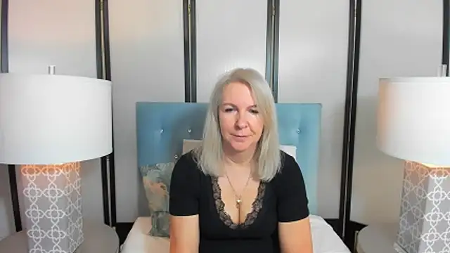 EricaTop online show from November 8, 5:56 am