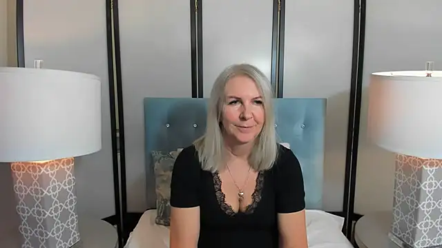 EricaTop online show from December 1, 5:26 pm