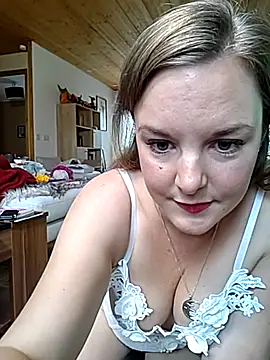 Snapshot of SwedishJennifer chatting on October 7, 1:37 pm SwedishJennifer online show from October 7, 1:37 pm