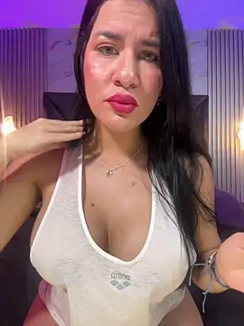 Zafira Alabi online show from December 3, 8:55 pm