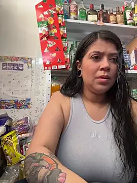 emilyjohanson online show from March 25, 4:43 pm