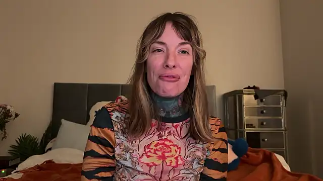 airgeadx online show from February 28, 1:49 am