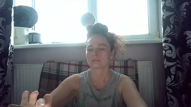 LindaStarS online show from May 31, 6:09 pm