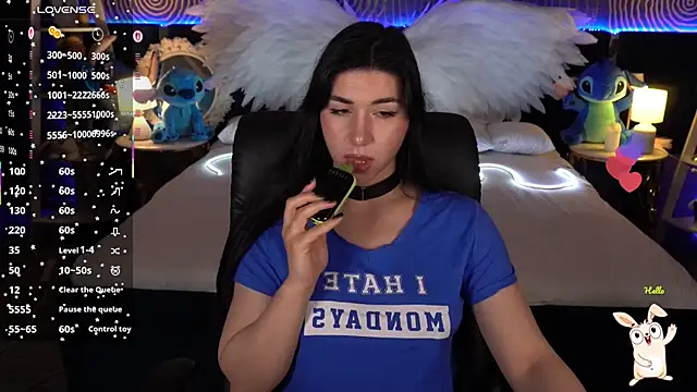 EmilyCandyy online show from November 24, 7:10 am