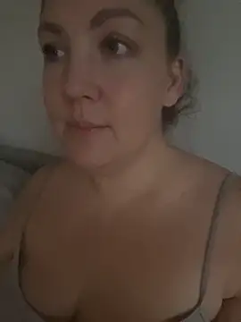 Anna Alexa online show from November 13, 7:07 am