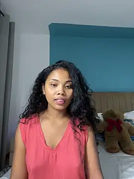 naya86 online show from April 18, 2:19 pm