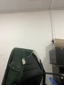 AbbyTaylorr online show from April 17, 10:01 pm